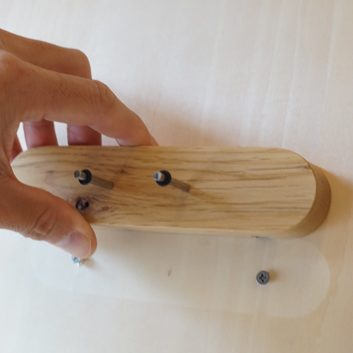 丸太浪 MARUTALO Skateboard hanger
