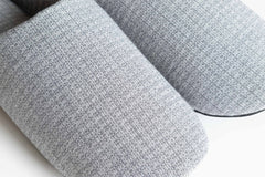 Bird Belly / Slippers - Gray