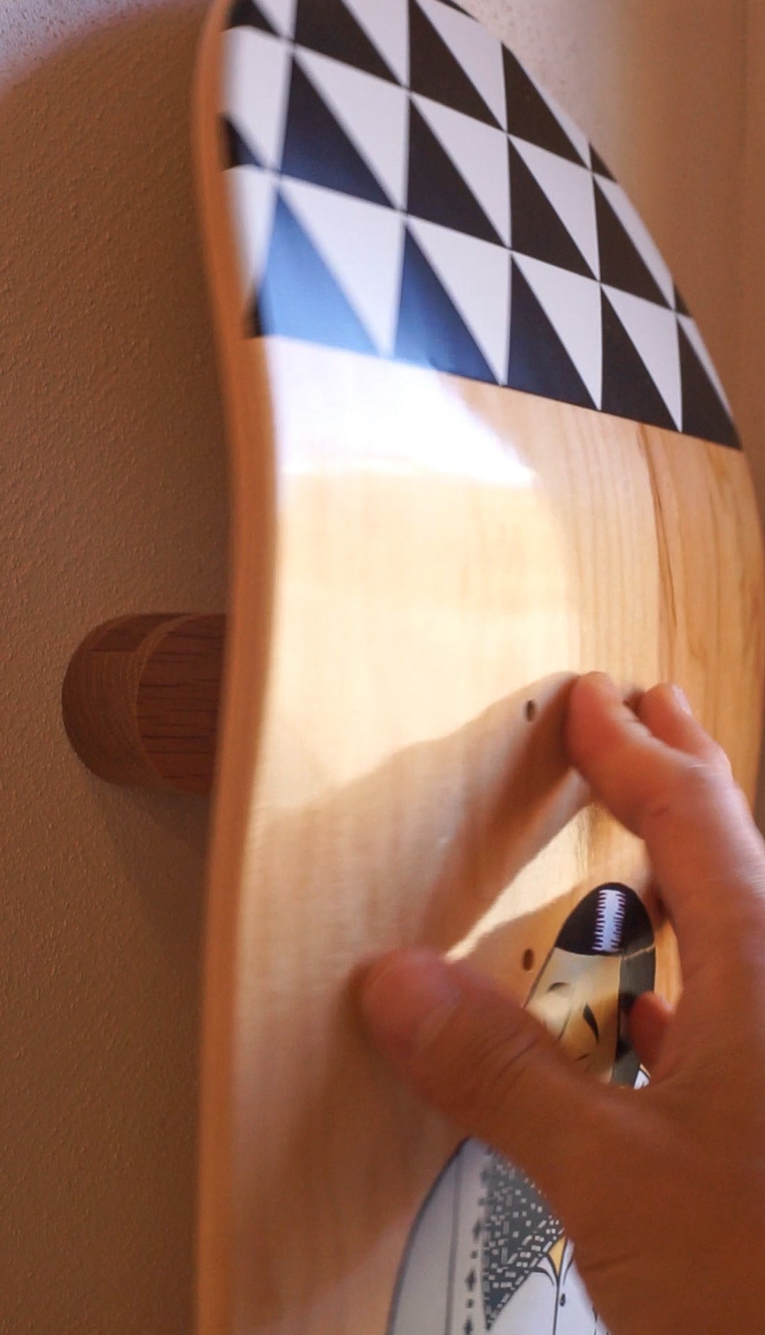 丸太浪 MARUTALO Skateboard hanger