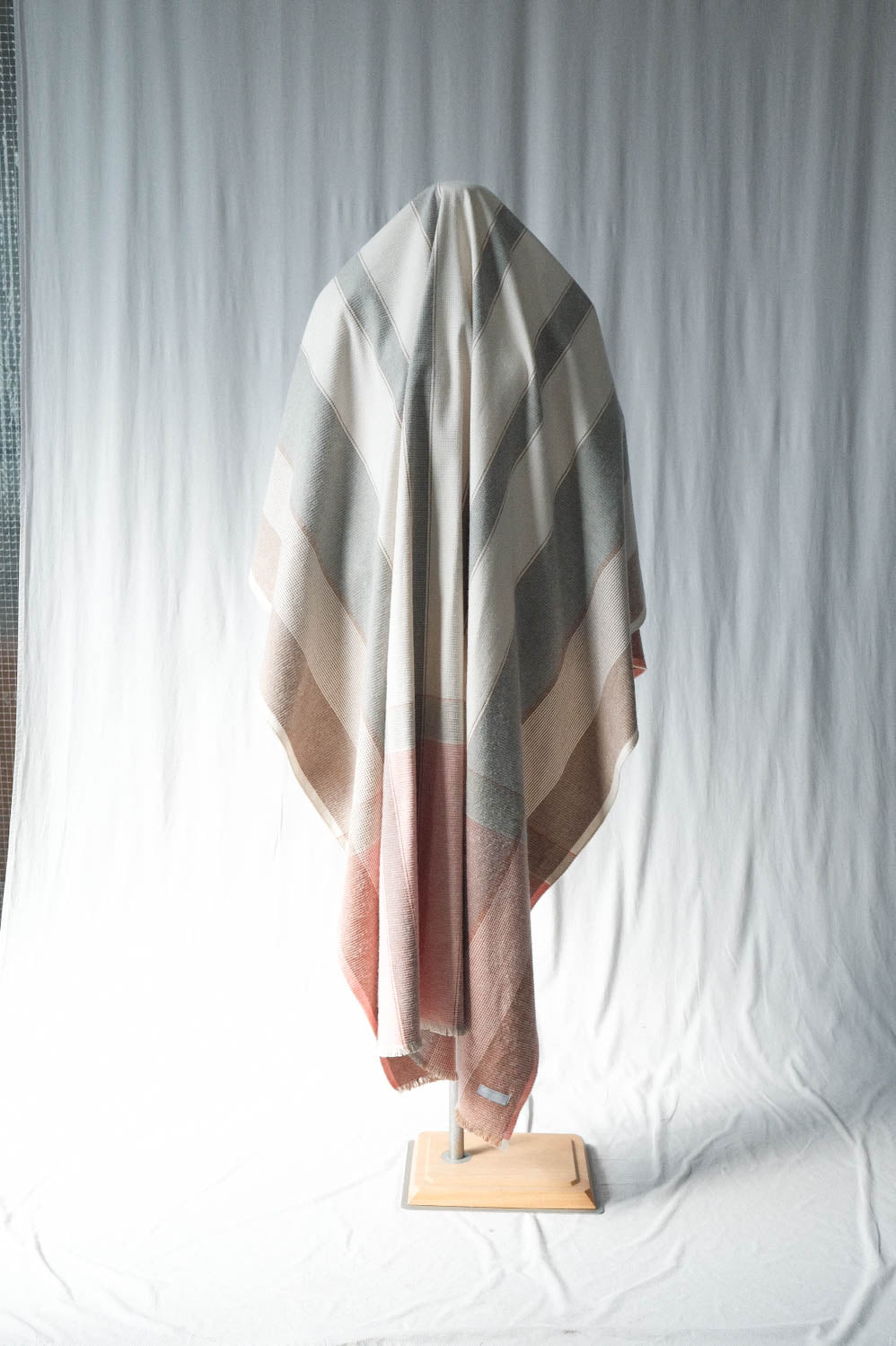 Sashiko Organic Cotton Blanket (Zakuro)