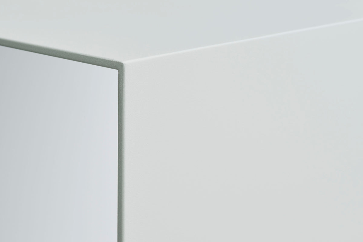 box - white